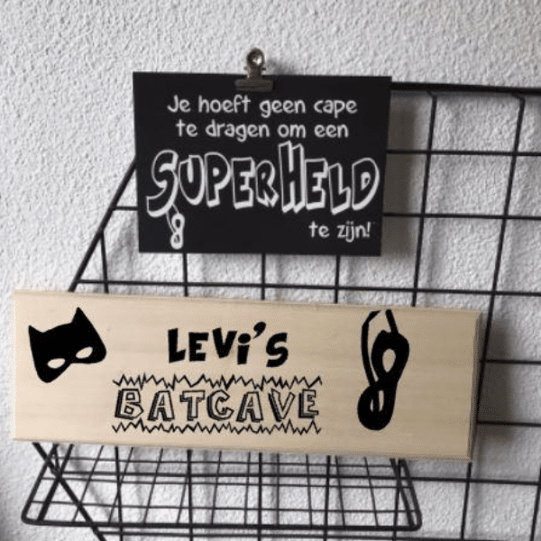 Hanger Batcave met naam