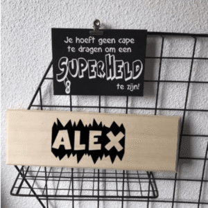 Naamhanger kinderkamer