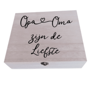 Theedoos opa en oma zijn de liefste